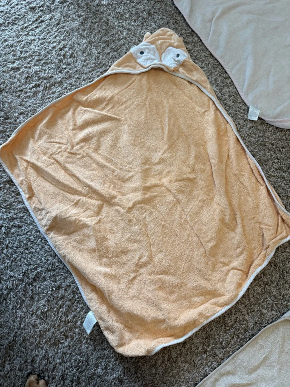 Set of 4 bay bath towels- most are cloud island brand except panda